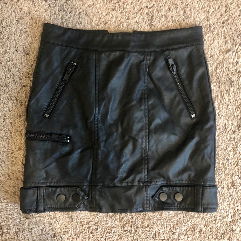 Leather skirt